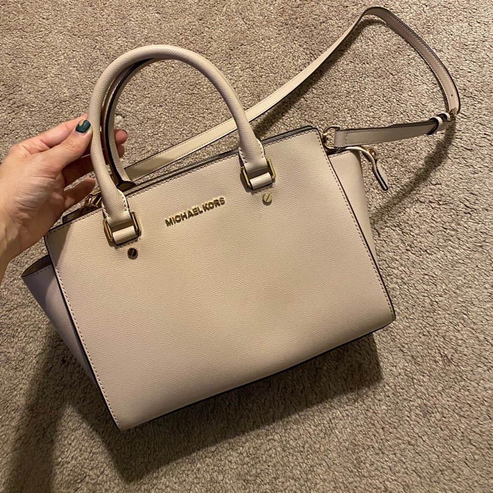 Micheal Kors Purse
